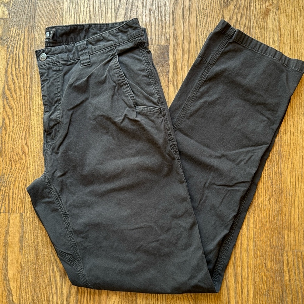 Mountain khaki classic fit pants